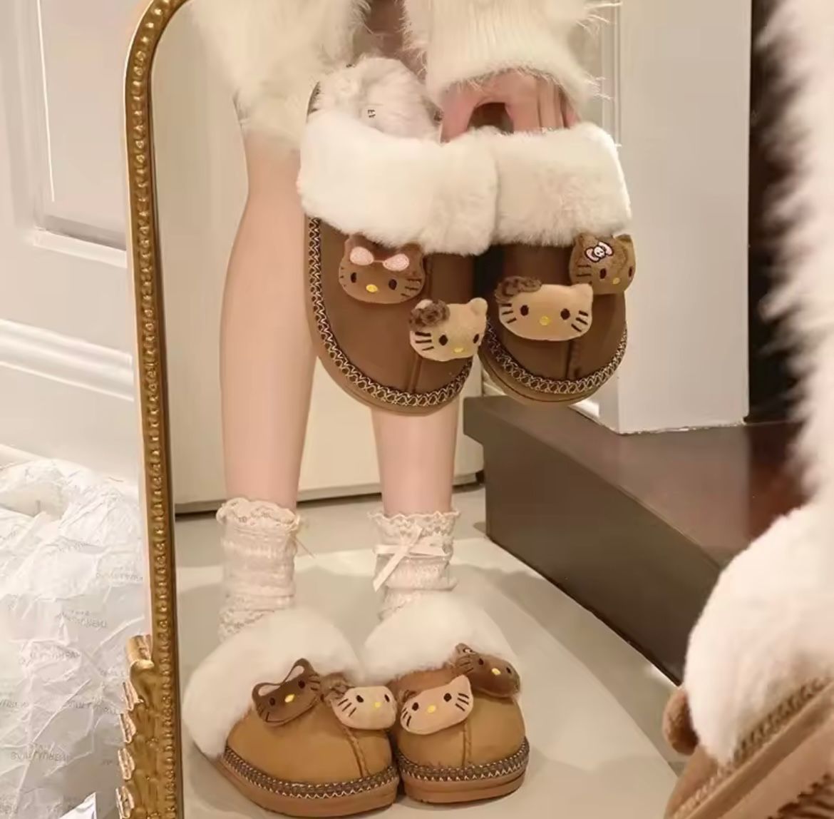 Hello Kitty Fluffy slippers