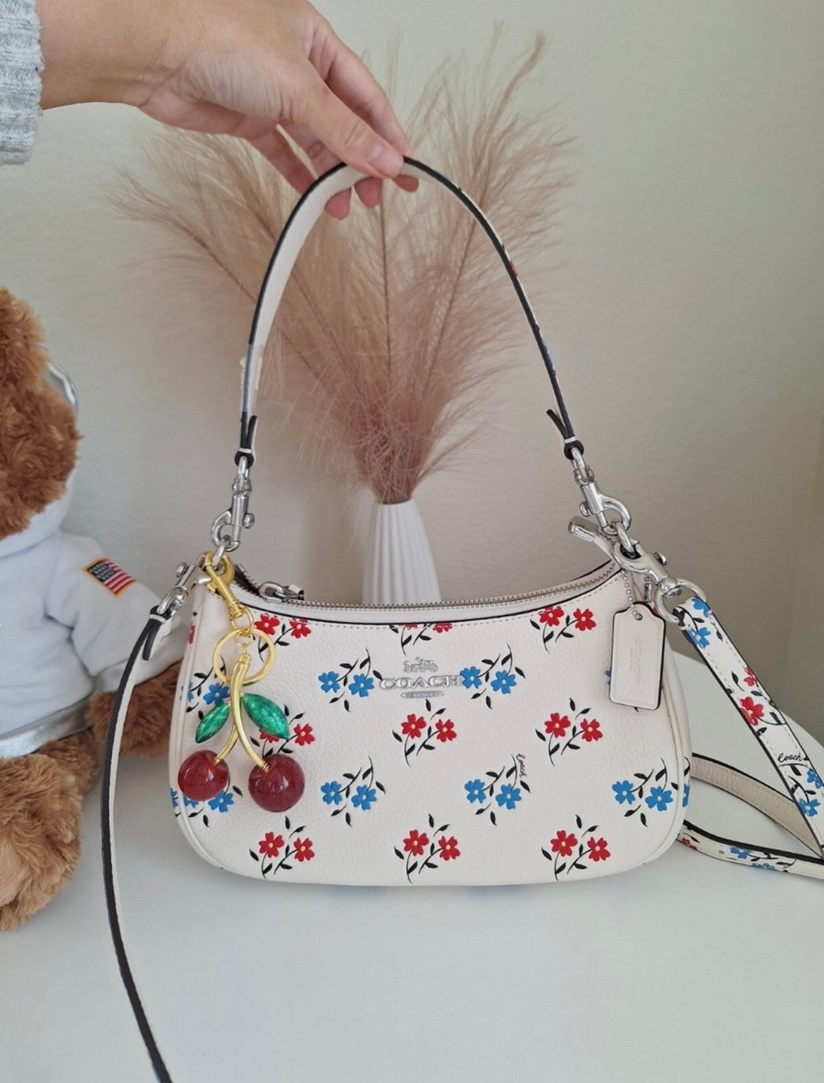 Coach CT830 Teri Shoulder Bag