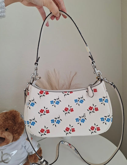 Coach CT830 Teri Shoulder Bag