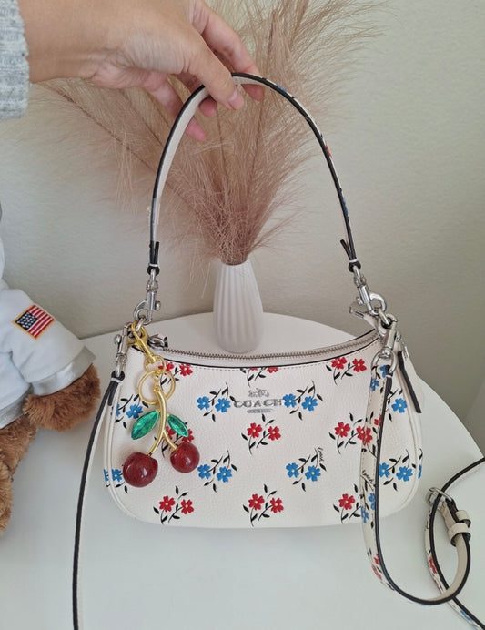 Coach CT830 Teri Shoulder Bag
